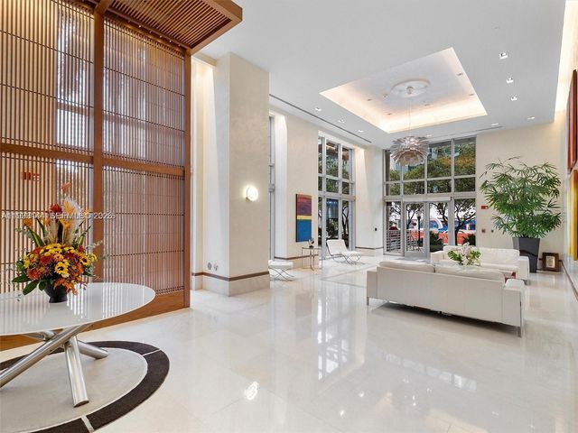 1060 Brickell Ave 4207, Miami, FL 33131