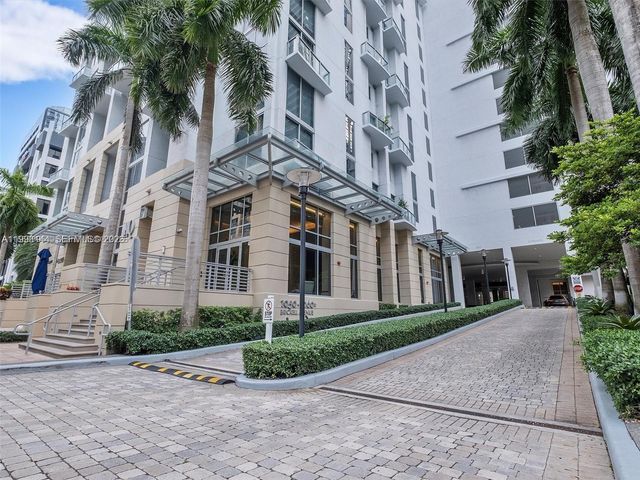 1060 Brickell Ave 4207, Miami, FL 33131