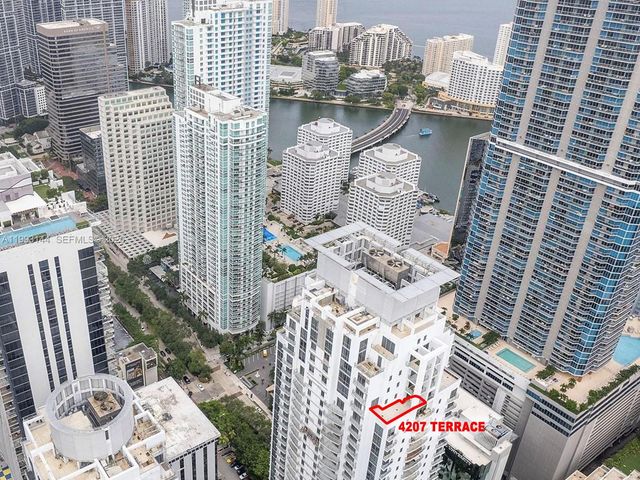 1060 Brickell Ave 4207, Miami, FL 33131