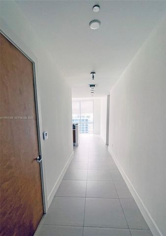 1060 Brickell Ave 4207, Miami, FL 33131