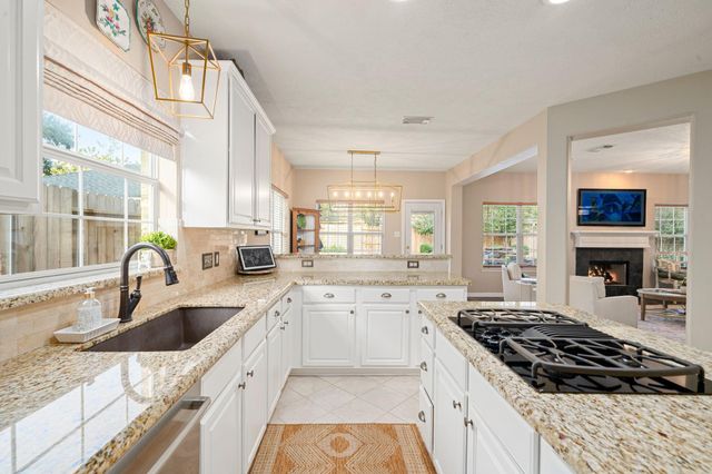 12202 Lakewood Glen Court, Cypress, TX 77429