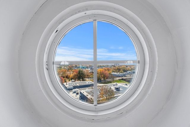 201 Thorndike 2-312, Lowell, MA 01852