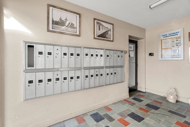 201 Thorndike 2-312, Lowell, MA 01852