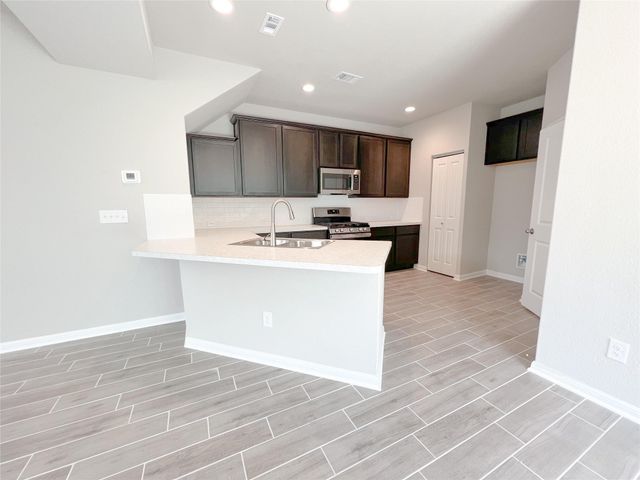 680 Ferrule DR, Kyle, TX 78640