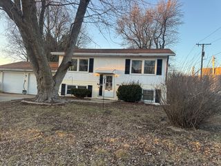 100 W Third Street, Sublette, IL 61367