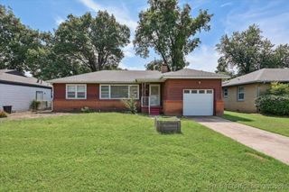 1434 E 52nd Place, Tulsa, OK 74105