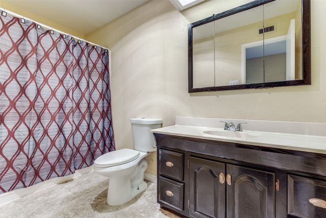 6662 Roundrock Road, Dallas, TX 75248