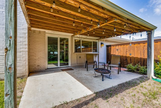 6662 Roundrock Road, Dallas, TX 75248