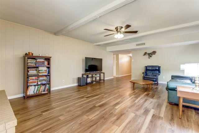 6662 Roundrock Road, Dallas, TX 75248