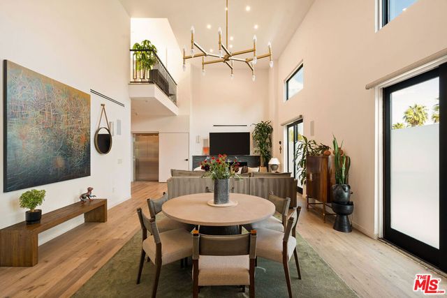 1333 Beverly Green Drive 301, Los Angeles, CA 90035