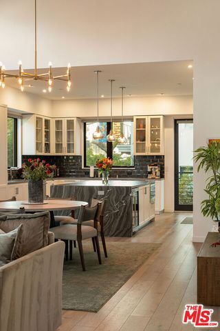 1333 Beverly Green Drive 301, Los Angeles, CA 90035