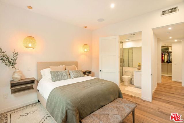 1333 Beverly Green Drive 301, Los Angeles, CA 90035