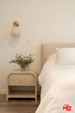 1333 Beverly Green Drive 301, Los Angeles, CA 90035