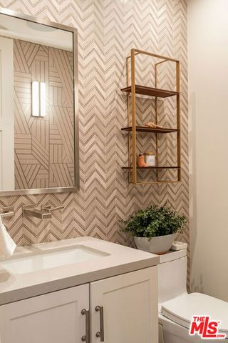 1333 Beverly Green Drive 301, Los Angeles, CA 90035