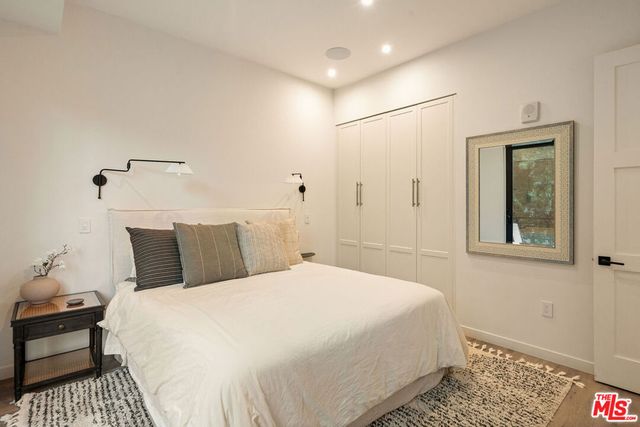 1333 Beverly Green Drive 301, Los Angeles, CA 90035