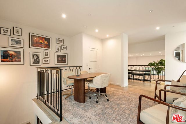 1333 Beverly Green Drive 301, Los Angeles, CA 90035