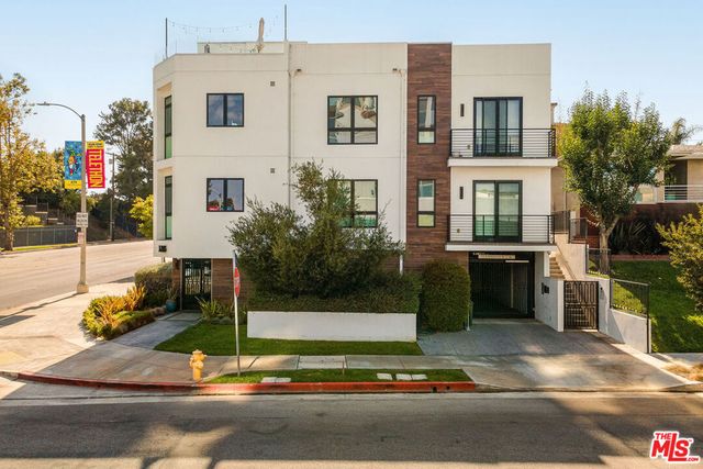 1333 Beverly Green Drive 301, Los Angeles, CA 90035