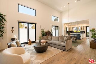 1333 Beverly Green Drive 301, Los Angeles, CA 90035