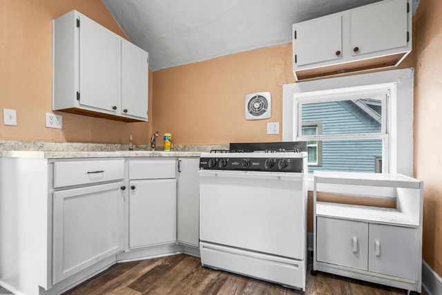 1212 8th STREET, Beloit, WI 53511