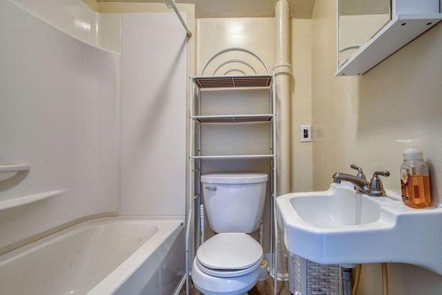 1212 8th STREET, Beloit, WI 53511