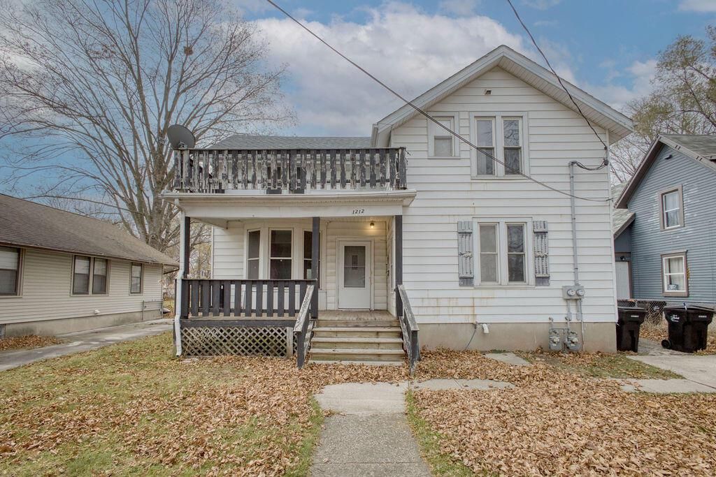 1212 8th STREET, Beloit, WI 53511