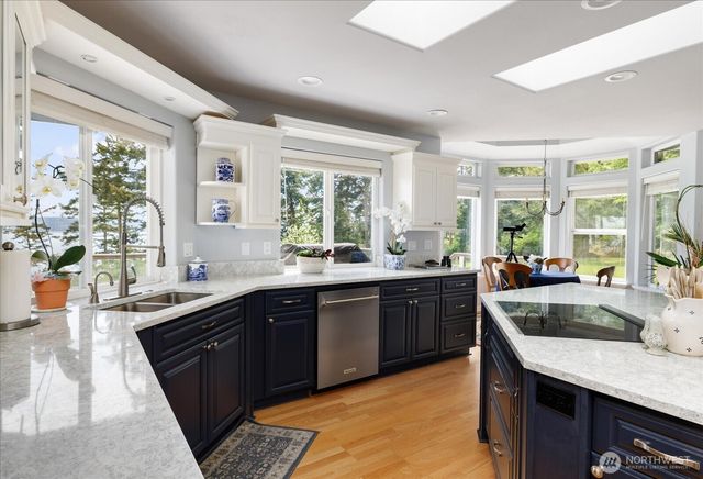 637 Race Road, Coupeville, WA 98239