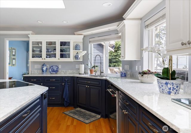 637 Race Road, Coupeville, WA 98239