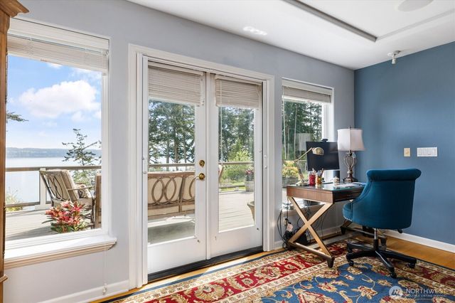 637 Race Road, Coupeville, WA 98239