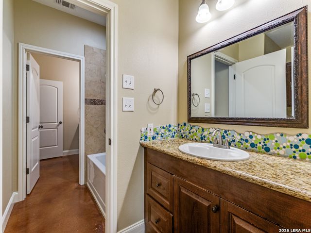 11154 Moorway, Helotes, TX 78023