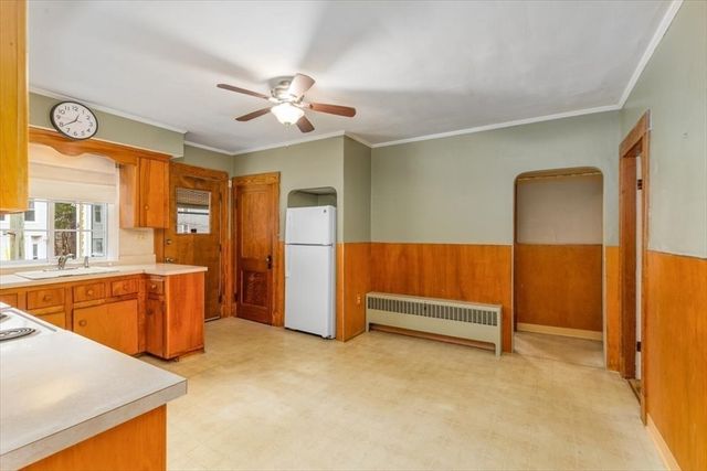 40 Congress St, Amesbury, MA 01913