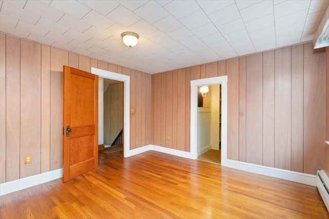 40 Congress St, Amesbury, MA 01913