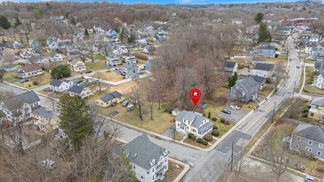 40 Congress St, Amesbury, MA 01913