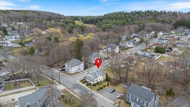 40 Congress St, Amesbury, MA 01913