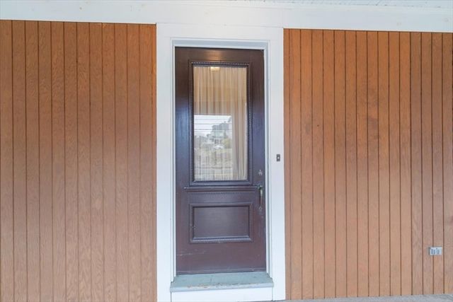 40 Congress St, Amesbury, MA 01913