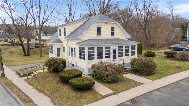 40 Congress St, Amesbury, MA 01913