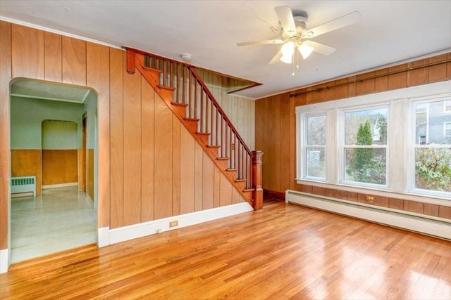 40 Congress St, Amesbury, MA 01913