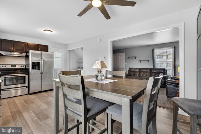 2015 ASPEN LN, Columbia, PA 17512