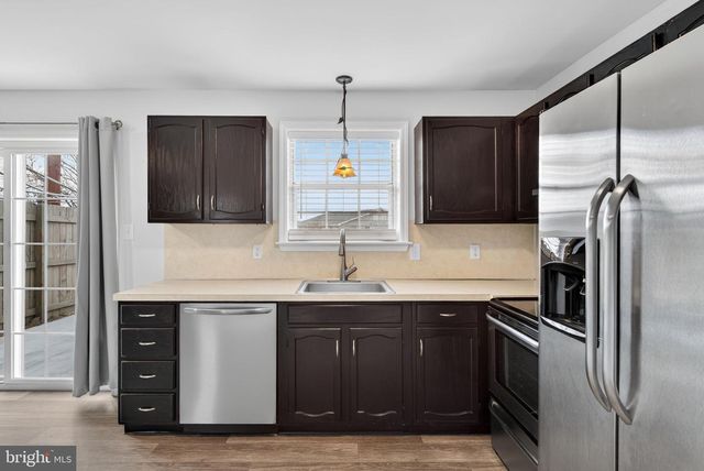 2015 ASPEN LN, Columbia, PA 17512