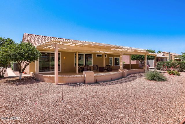 15186 W LAS BRIZAS Lane, Sun City West, AZ 85375