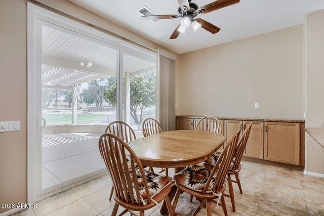 15186 W LAS BRIZAS Lane, Sun City West, AZ 85375