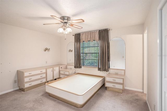 2110 SILOAM SPRINGS DRIVE, Dover, FL 33527