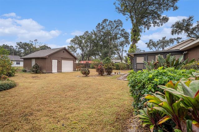 2110 SILOAM SPRINGS DRIVE, Dover, FL 33527