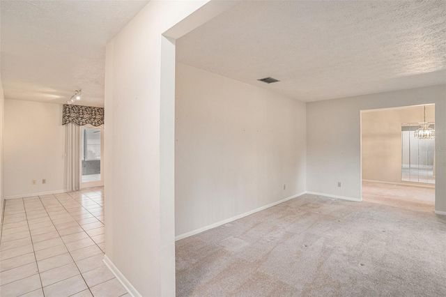 2110 SILOAM SPRINGS DRIVE, Dover, FL 33527