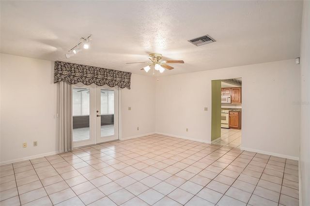 2110 SILOAM SPRINGS DRIVE, Dover, FL 33527