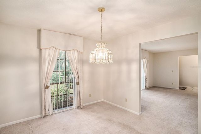 2110 SILOAM SPRINGS DRIVE, Dover, FL 33527