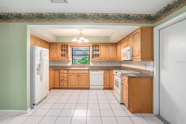 2110 SILOAM SPRINGS DRIVE, Dover, FL 33527