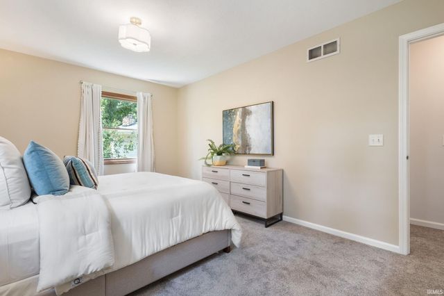 1854 Acorn Lane, Mishawaka, IN 46544