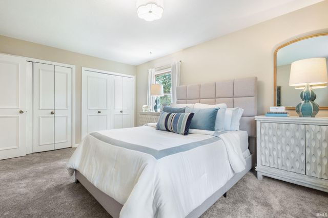 1854 Acorn Lane, Mishawaka, IN 46544