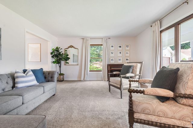 1854 Acorn Lane, Mishawaka, IN 46544