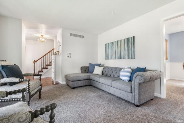 1854 Acorn Lane, Mishawaka, IN 46544